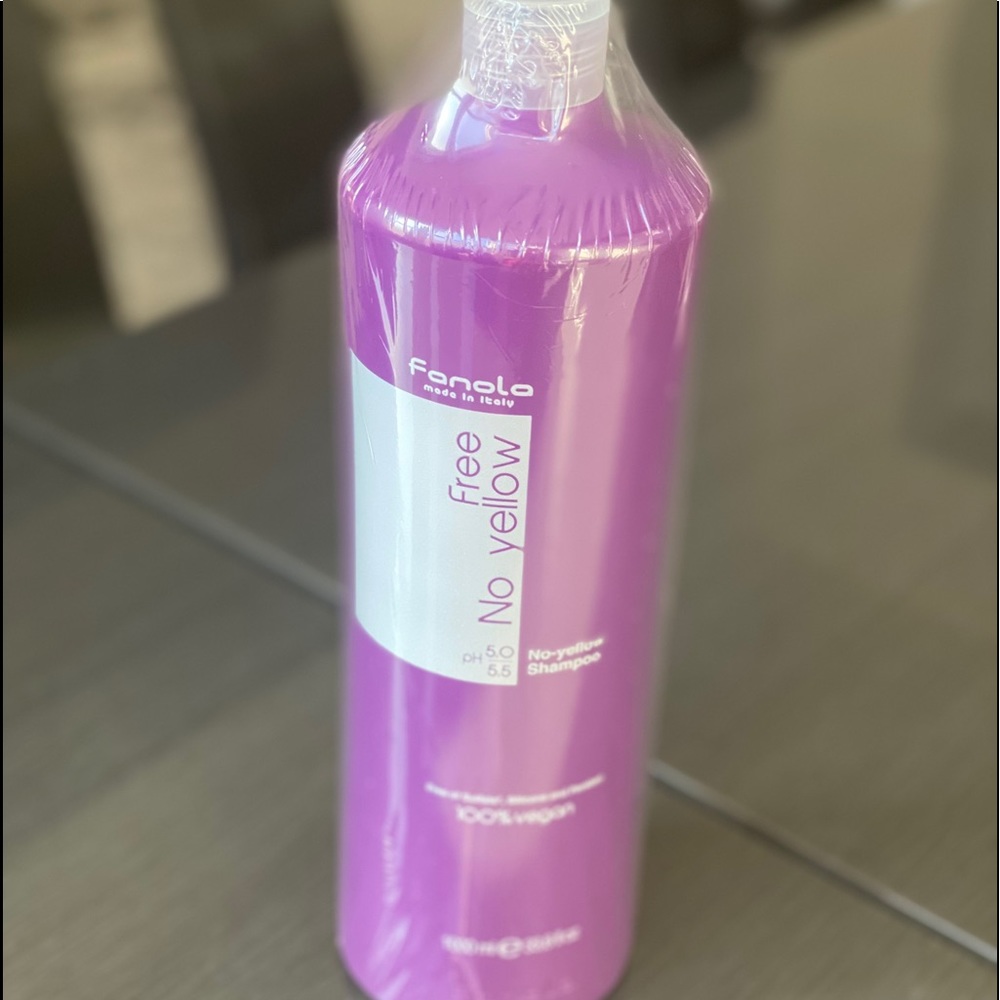 *Liter Sizes* Fanola  No Yellow Vegan Shampoo